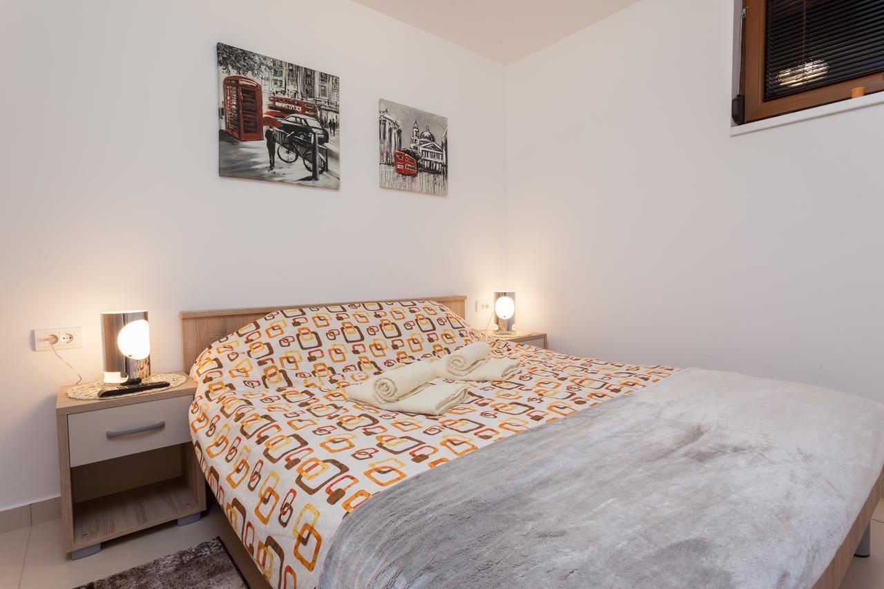 זלאטיבור Astra Apartment מראה חיצוני תמונה